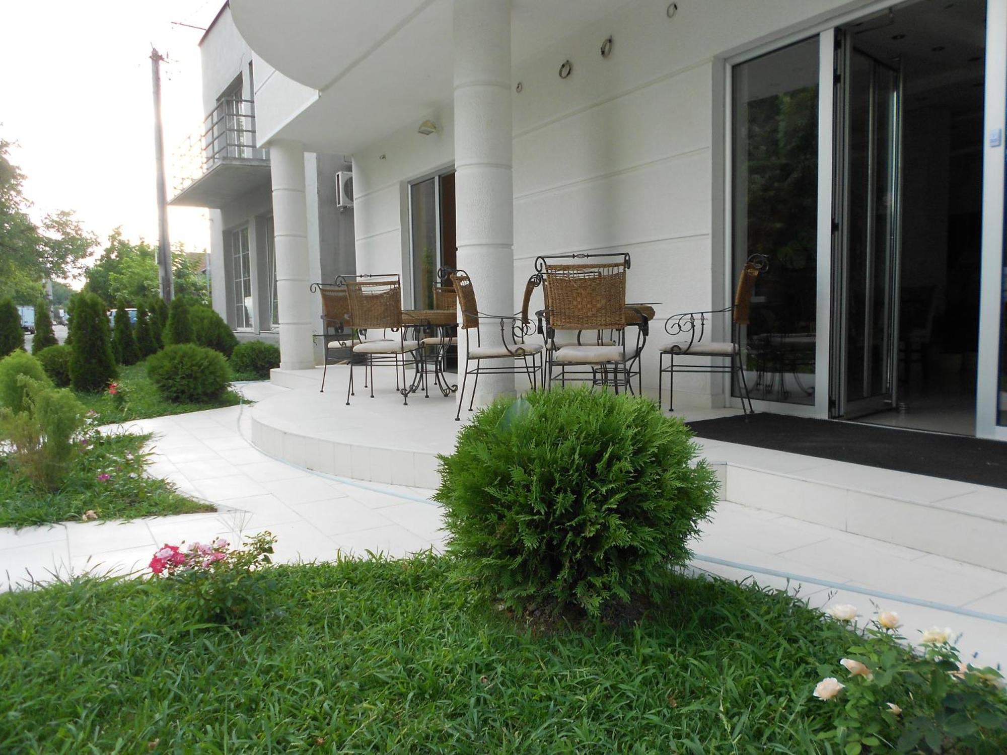 Vila Apolo เบลเกรด ภายนอก รูปภาพ